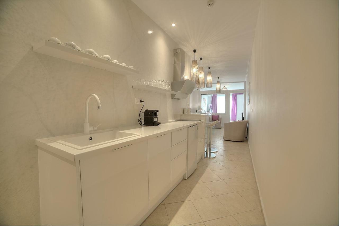 Downtown Glyfada Smart Apartment Atene Esterno foto